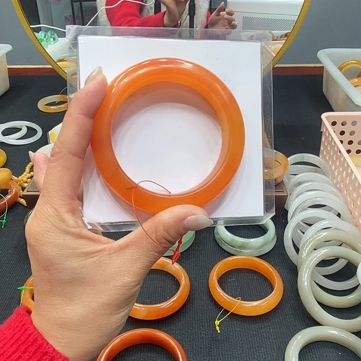 石英质玉（黄龙玉）合金手镯