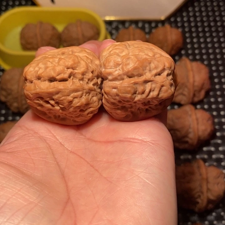 把件文玩核桃开背肌肉肉