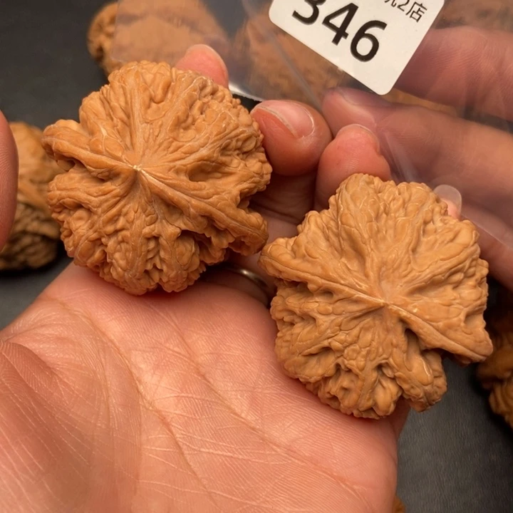 （***）文玩核桃把件346号粗筋