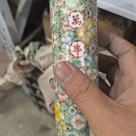 于***哈当代景德镇陶瓷工艺品