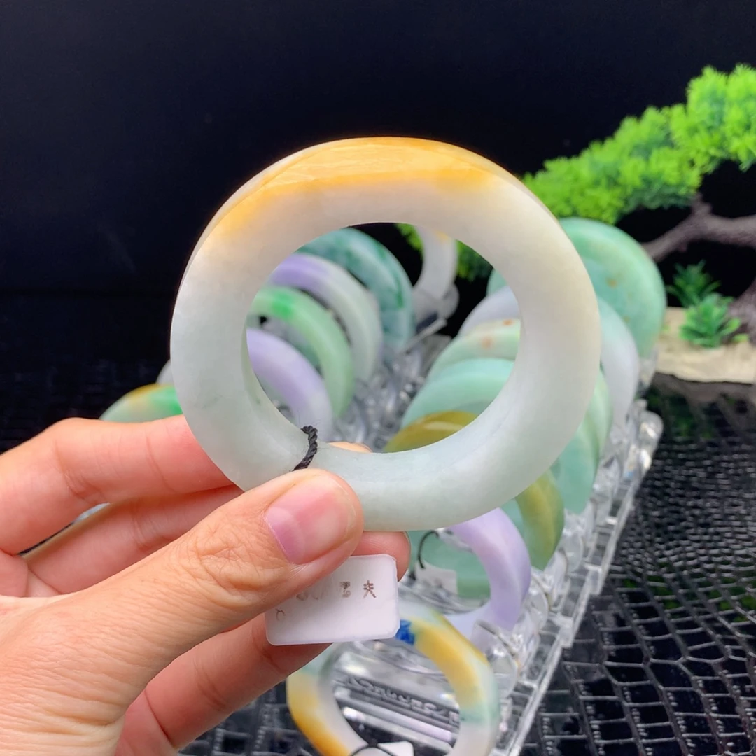 燕***燕定制翡翠未镶嵌纯天然A货翡翠