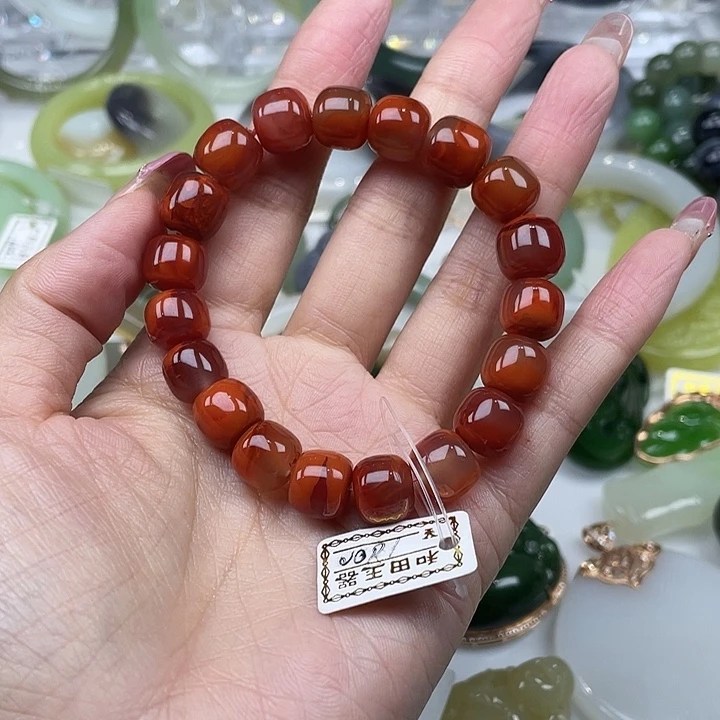 南红玛瑙手串未镶嵌
