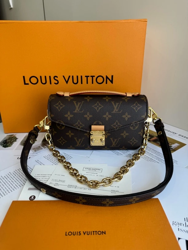 99新 LouisVuitton/路易威登 路易斯威登小邮差芯片款全套99新