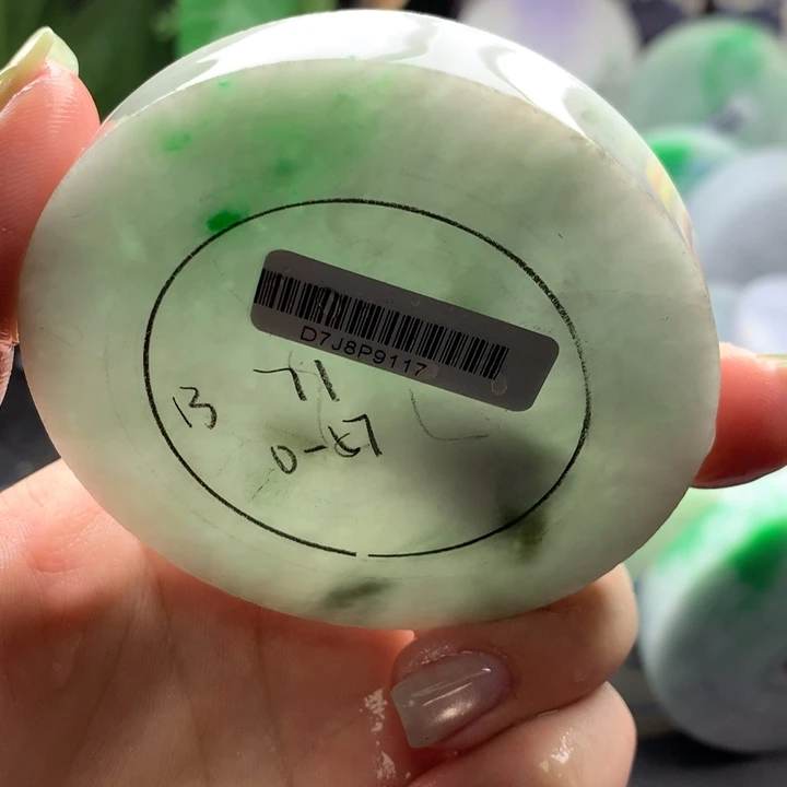 未镶嵌手镯定制翡翠