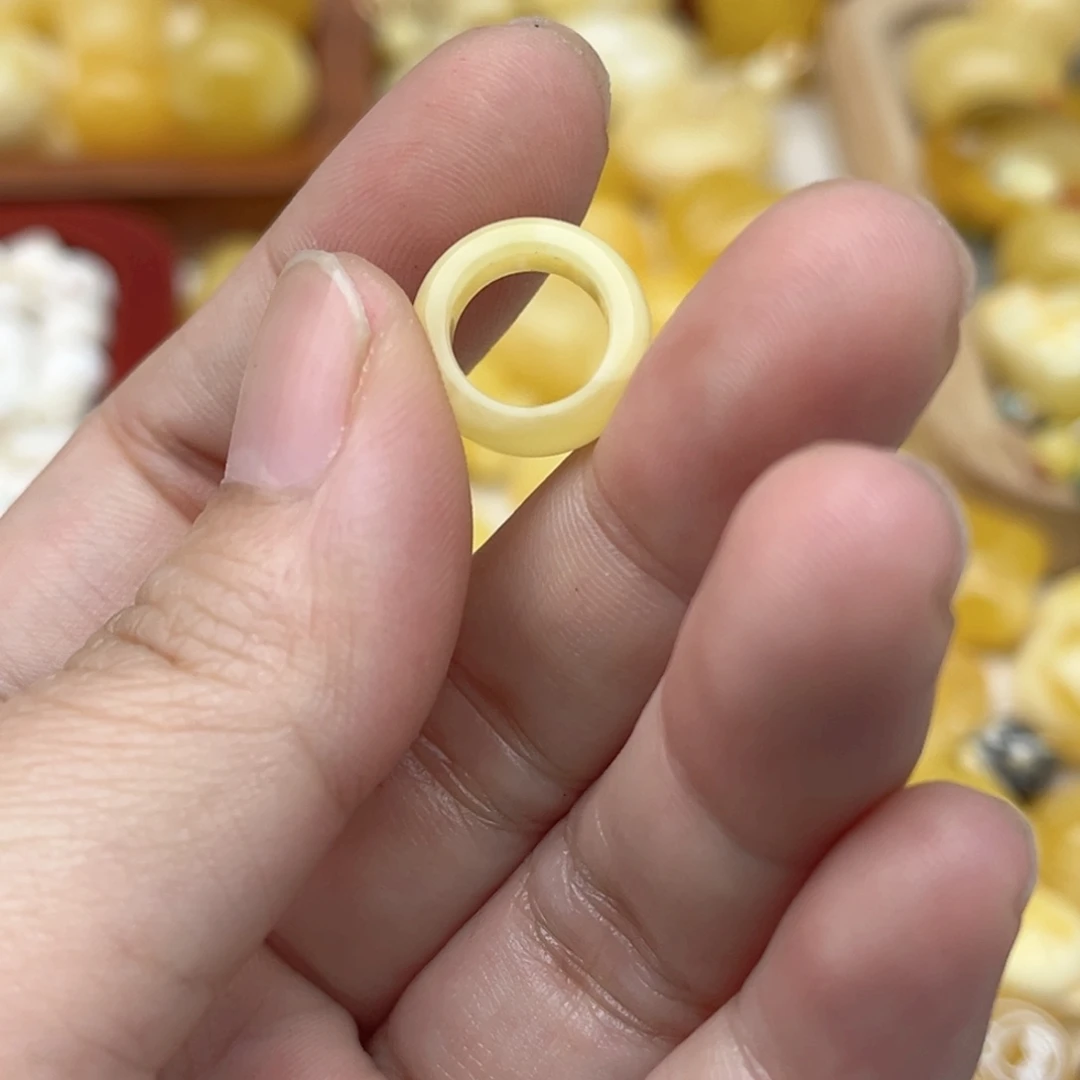 裸石蜜蜡未镶嵌配饰