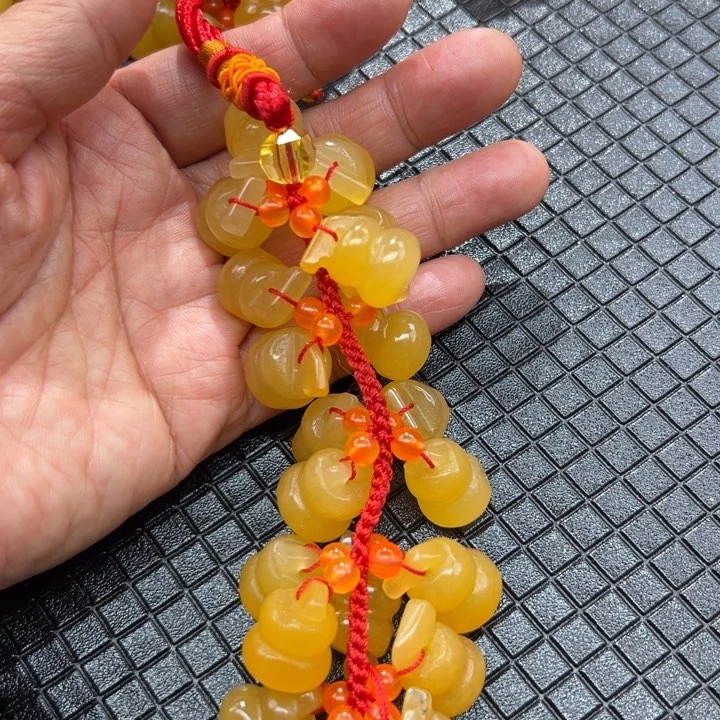 石英质玉（黄龙玉）颈饰未镶嵌