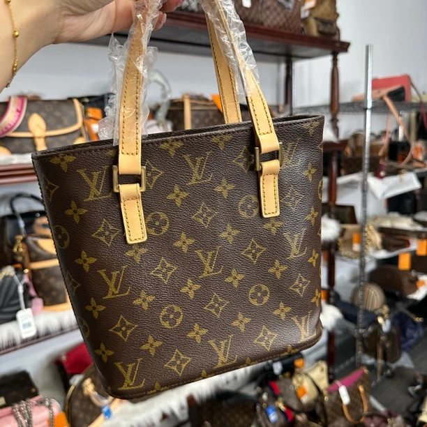 95新 LouisVuitton/路易威登 A1234/lv Vivian小号手提包