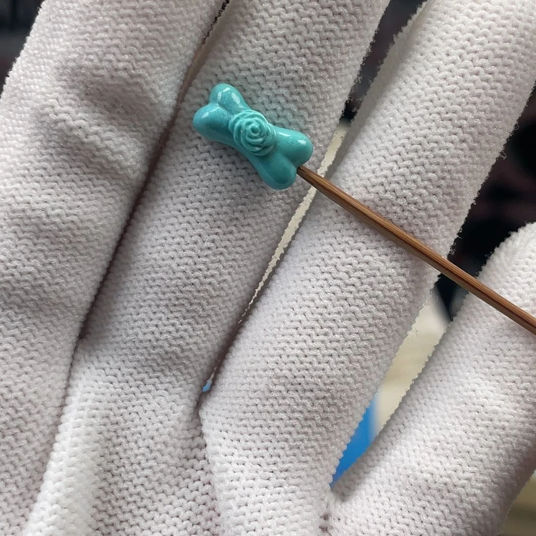 绿松石未镶嵌挂件