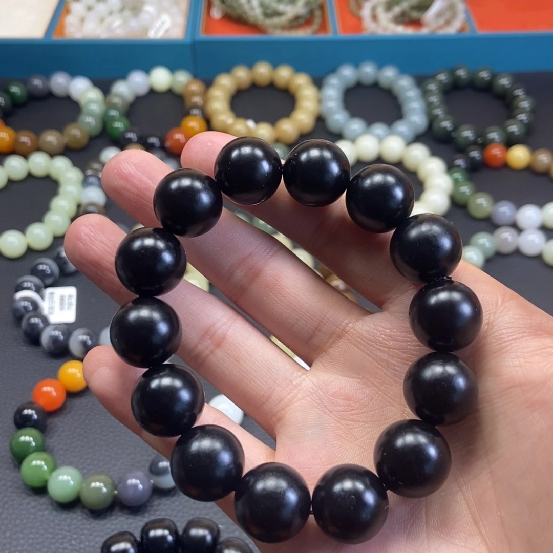 和田玉手串未镶嵌