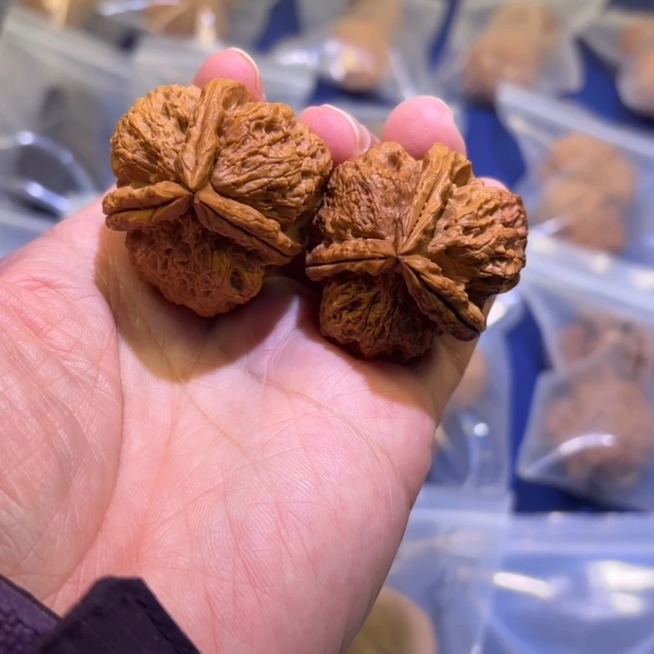 吊坠文玩核桃金棱塔