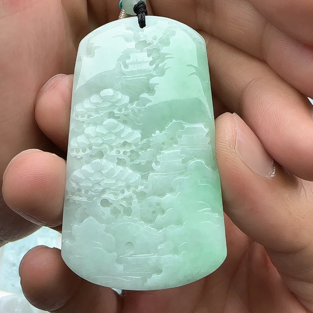 翡翠颈饰未镶嵌翡翠