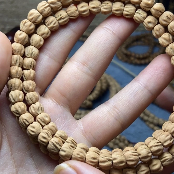 【闪购商品】吊坠柏香籽/百香籽