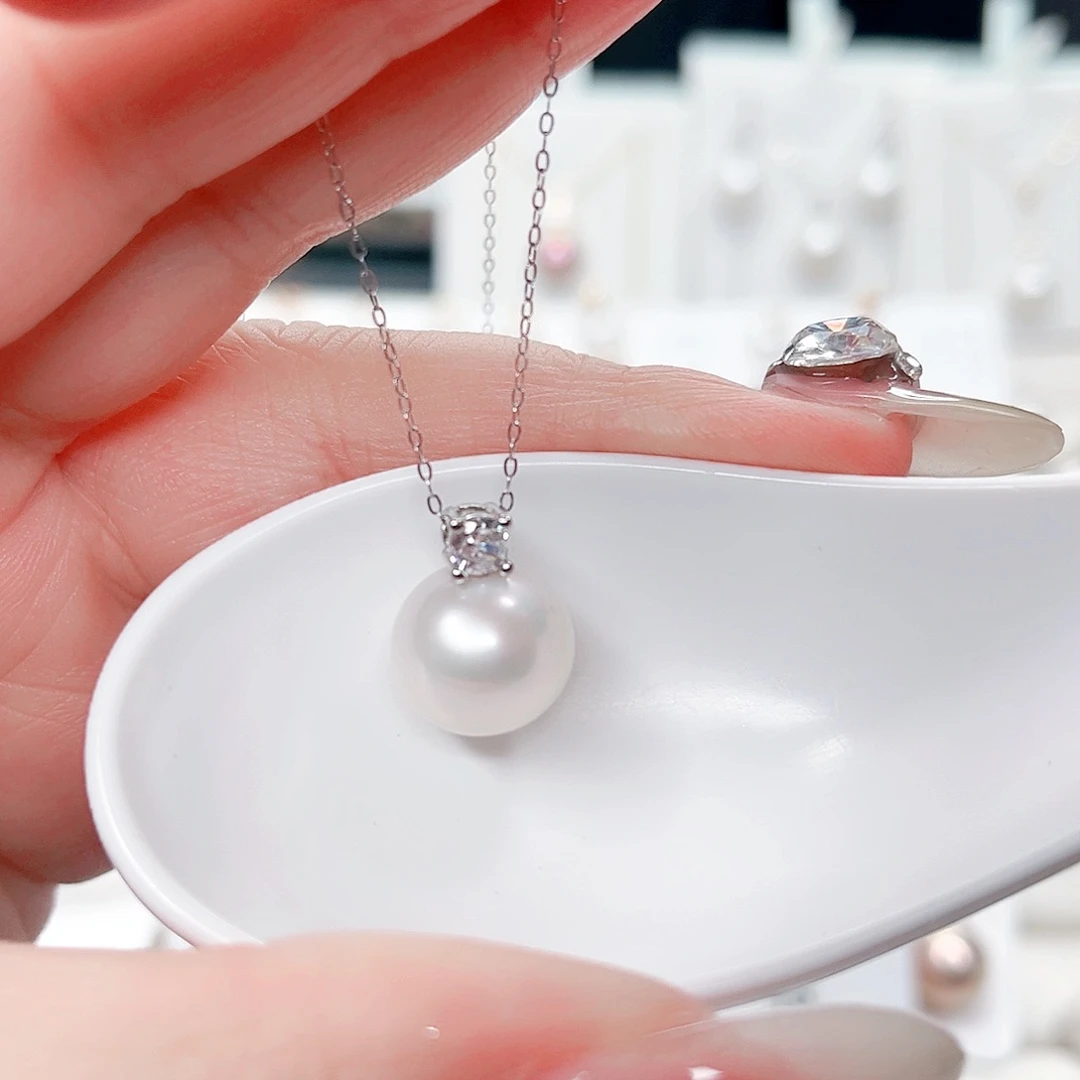 淡水珍珠吊坠(赠链)合金