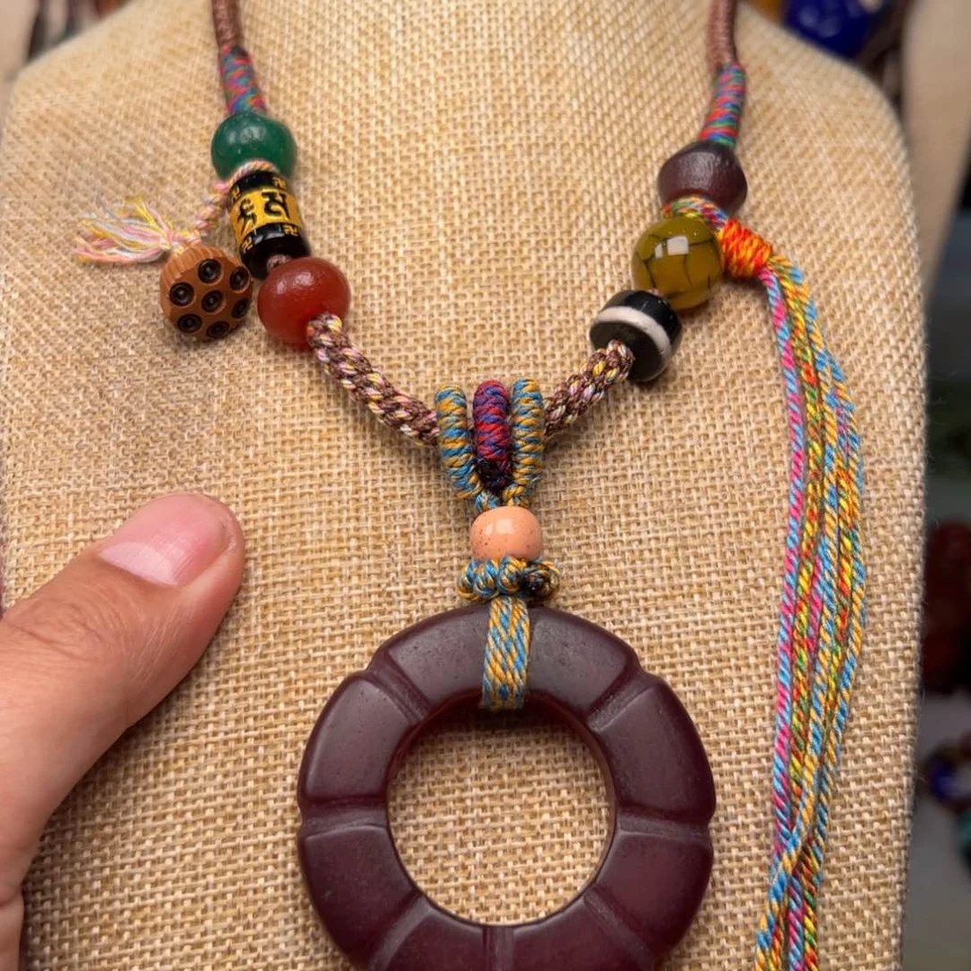 玛瑙/玉髓颈饰未镶嵌