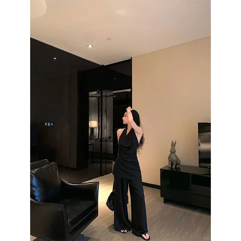 2025秋夏季新款修身显瘦气质时尚设计感挂脖上衣休闲直筒宽松长裤