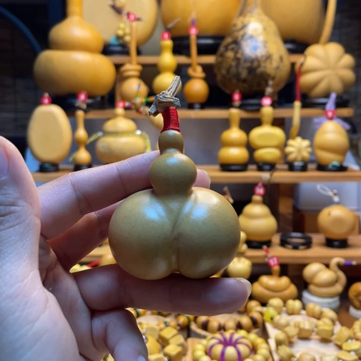 龙***主天然葫芦自然生长