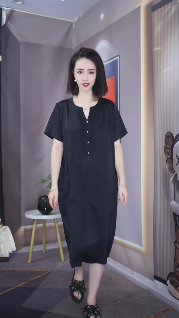 【上新定制】H.G262#新款减龄百搭黑色连衣裙