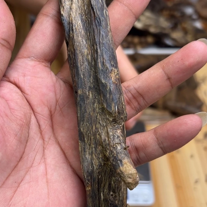 沉香沉香碎屑27.6克