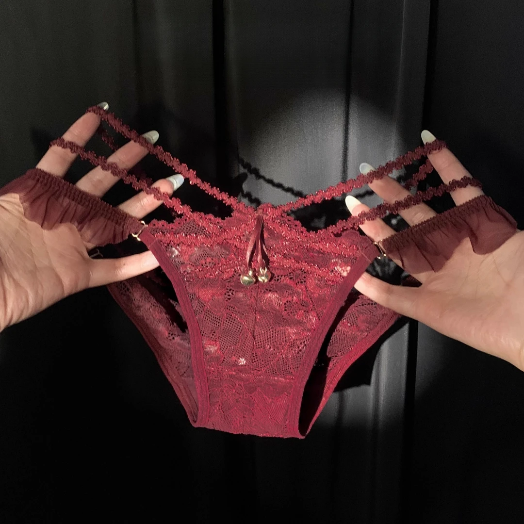 法式性感风纯欲蕾丝细带镂空红色本命年透气内裤女2026新款三角裤