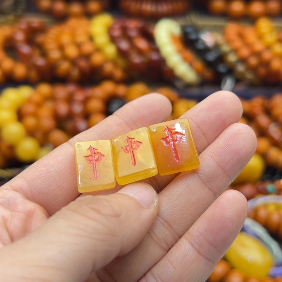 未镶嵌琥珀珠宝奇石多样性发其一