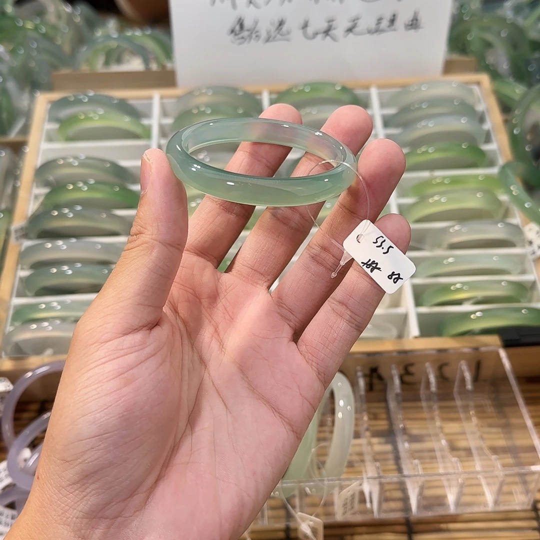 玛瑙/玉髓未镶嵌手镯圈口53,5