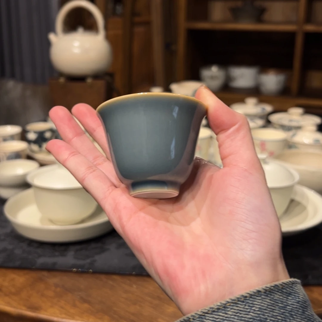 摆件陶瓷。       陶瓷。