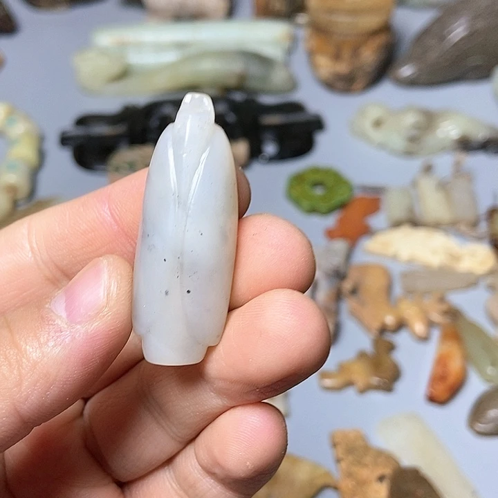 奥***材和田玉未镶嵌颈饰55