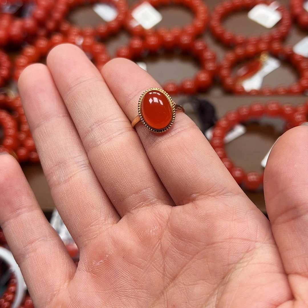 南红玛瑙18K金镶嵌手串