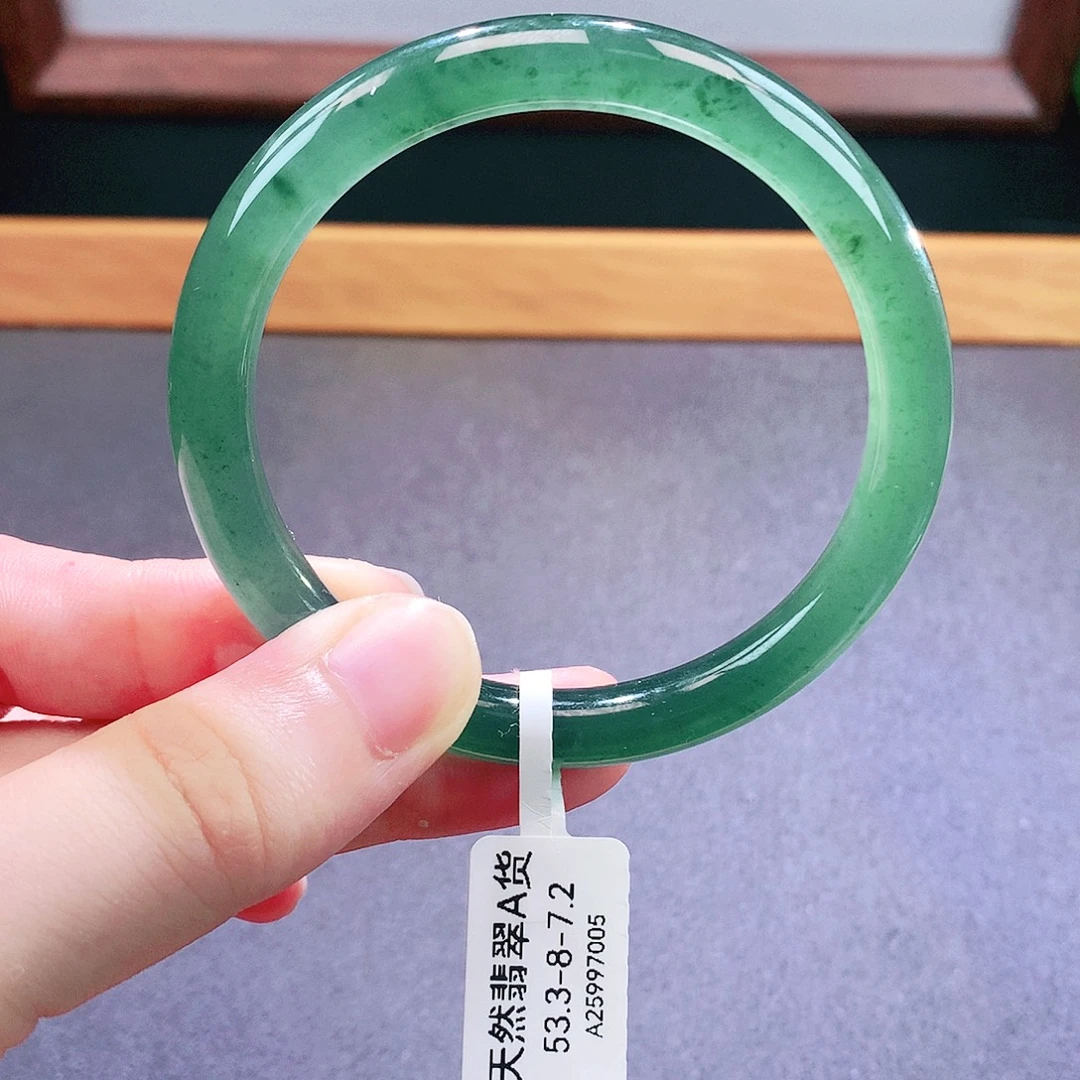 未镶嵌手镯翡翠天然翡翠