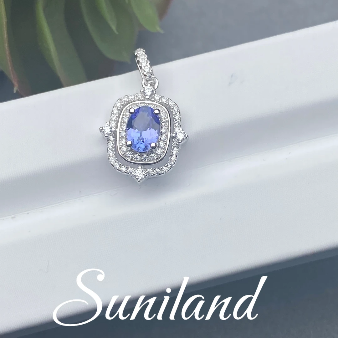 M287-0.8ct坦桑石吊坠干净无暇美丽轻奢