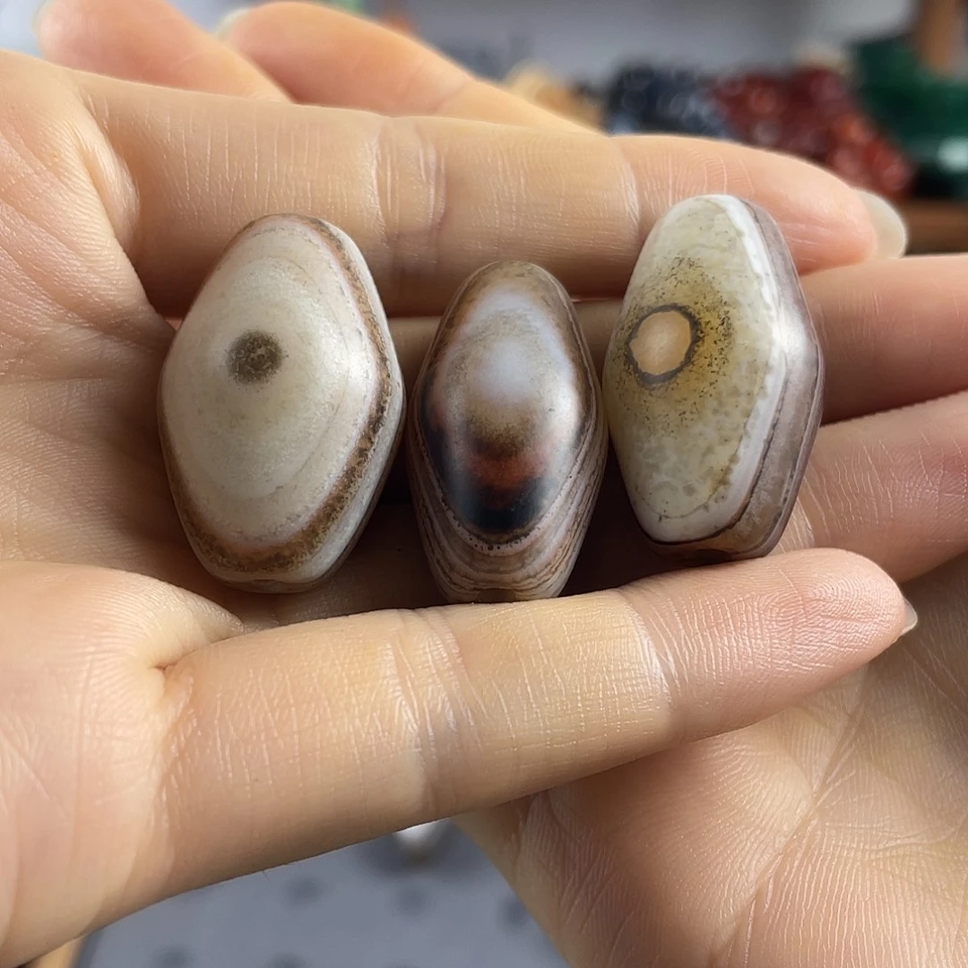 否***來玛瑙/玉髓未镶嵌车挂