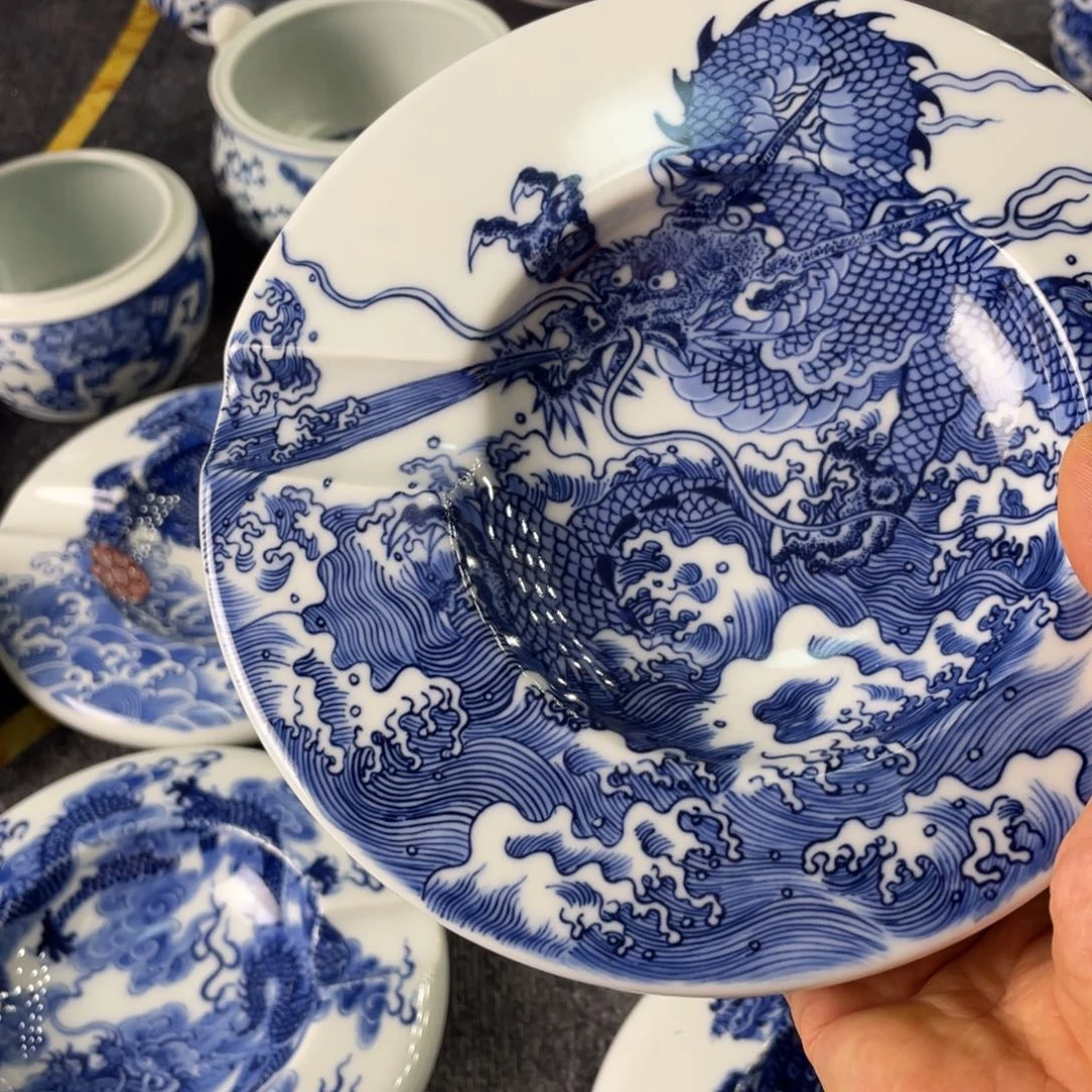 P***g景德镇陶瓷手工手绘