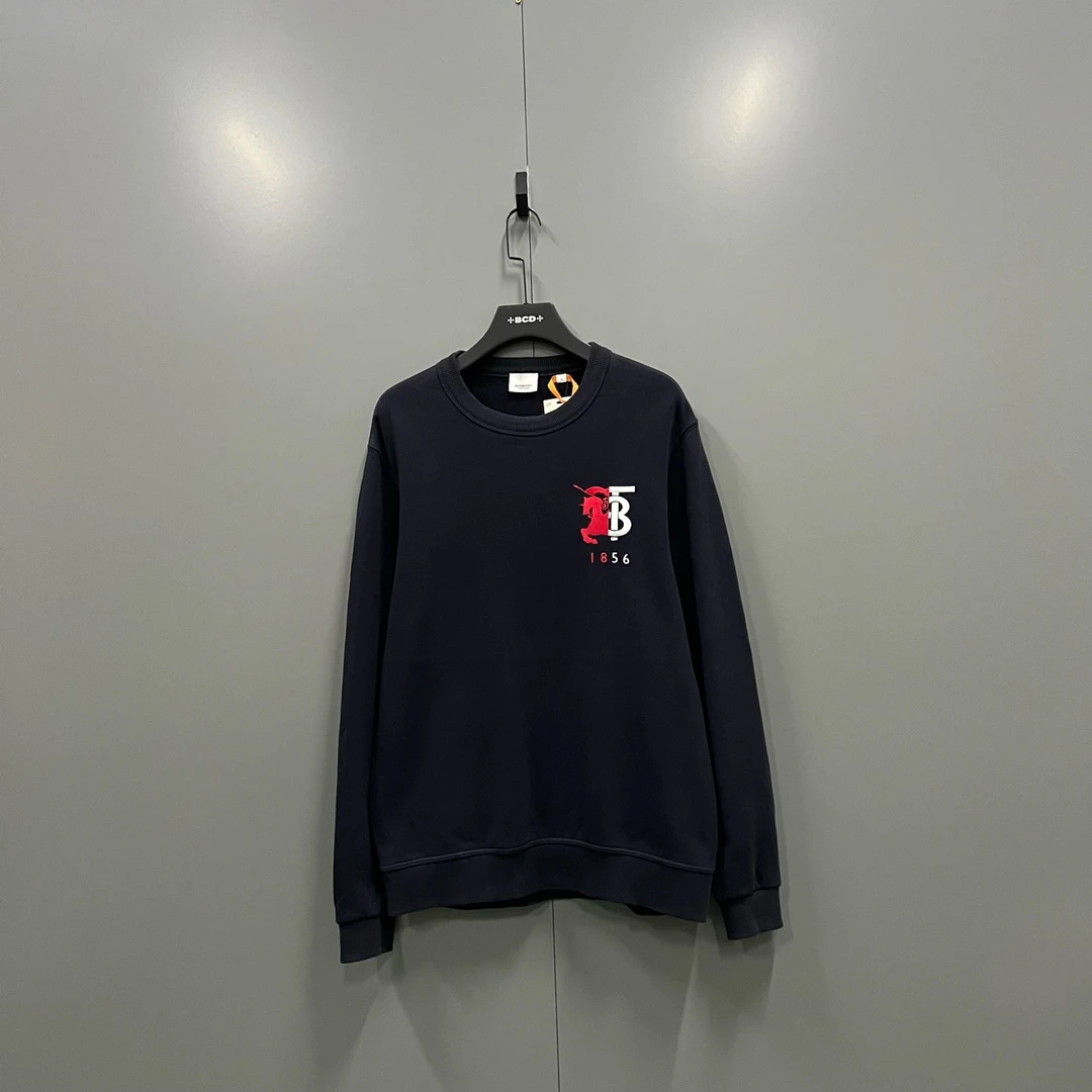 95新 BURBERRY/博柏利 (ll) 黑色TB骑士刺绣卫衣 M码400880