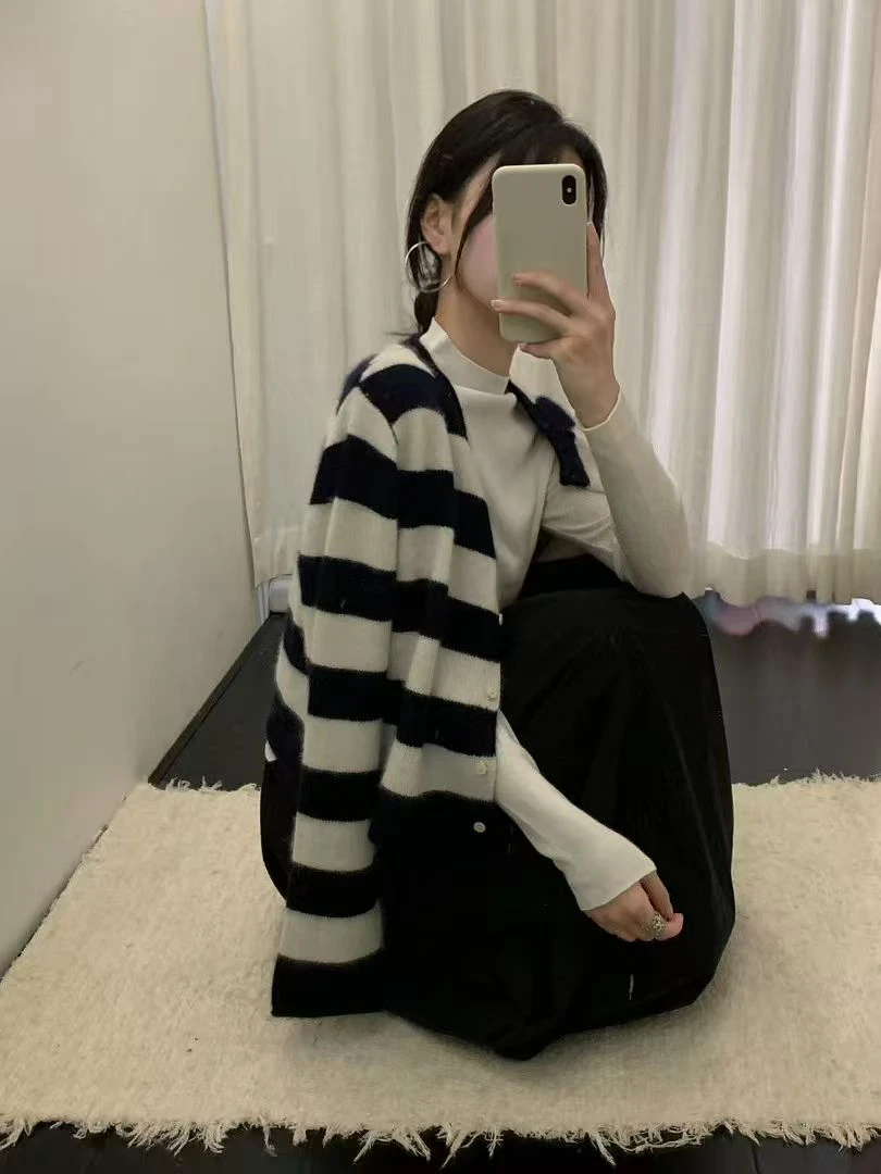 【银子超爱】领口卷边针织衫长袖秋季毛衣秋冬女针织百搭韩系