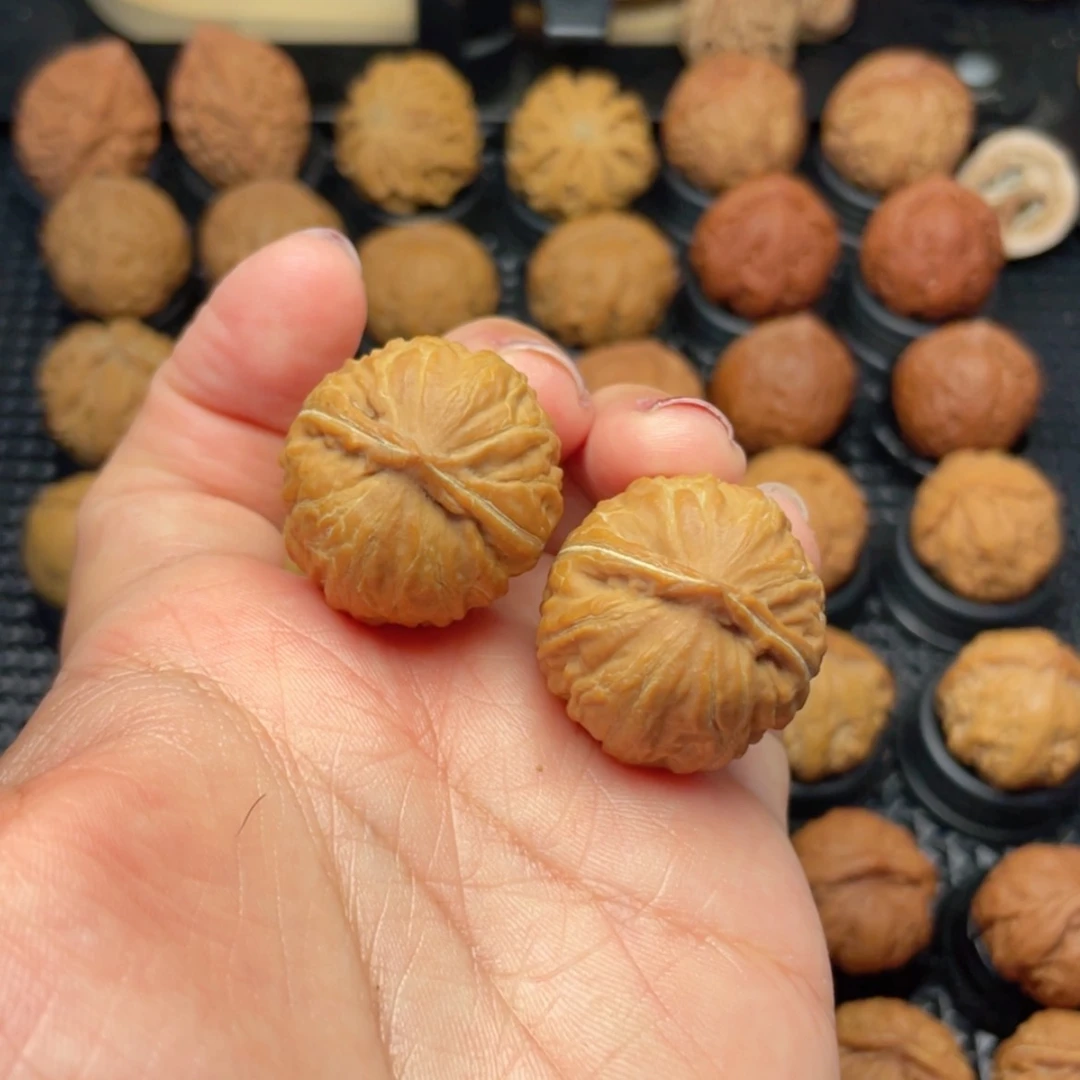 【闪购商品】把件文玩核桃胖果