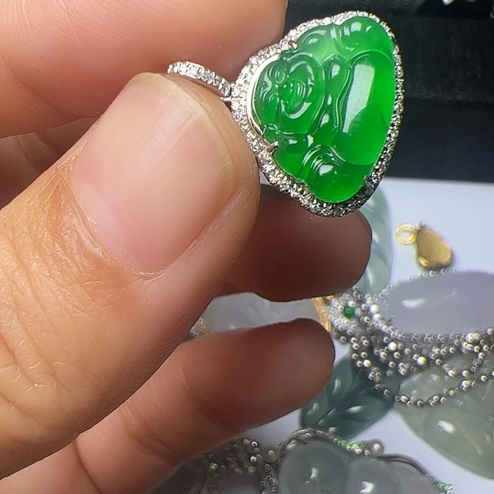 吊坠(不含链)18K金镶嵌翡翠