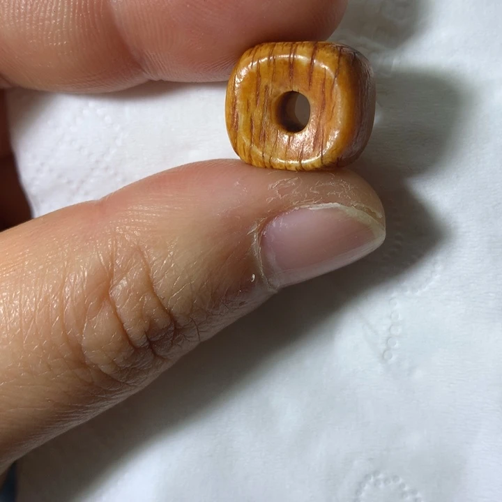 大叶紫檀（黑酸枝木类）