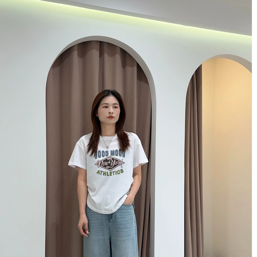 萱萱【收腰短袖】两侧收腰显瘦字母短袖上衣589565 051103