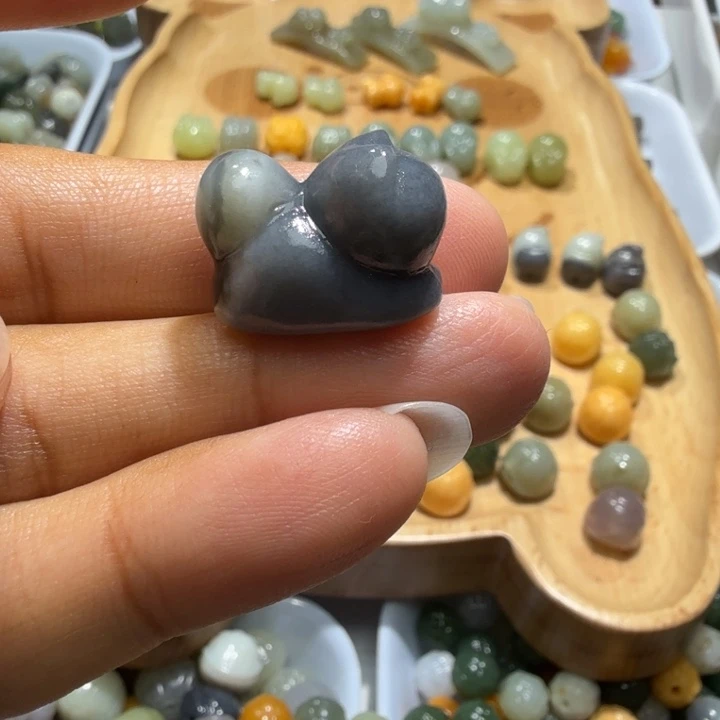 未镶嵌和田玉珠宝半成品
