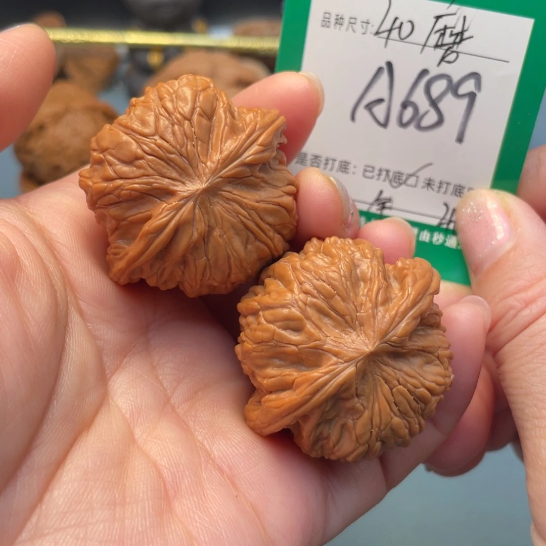 吊坠桃核文玩核桃