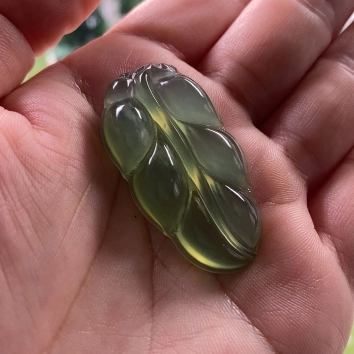蛇纹石玉合金颈饰