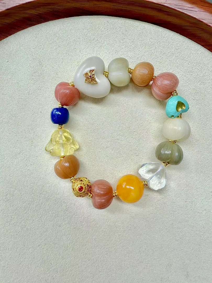 【灰姑娘原创】屁桃爱心害羞兔萌宠多宝手串M2161