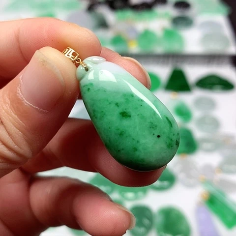 翡翠18K金镶嵌吊坠(不含链)