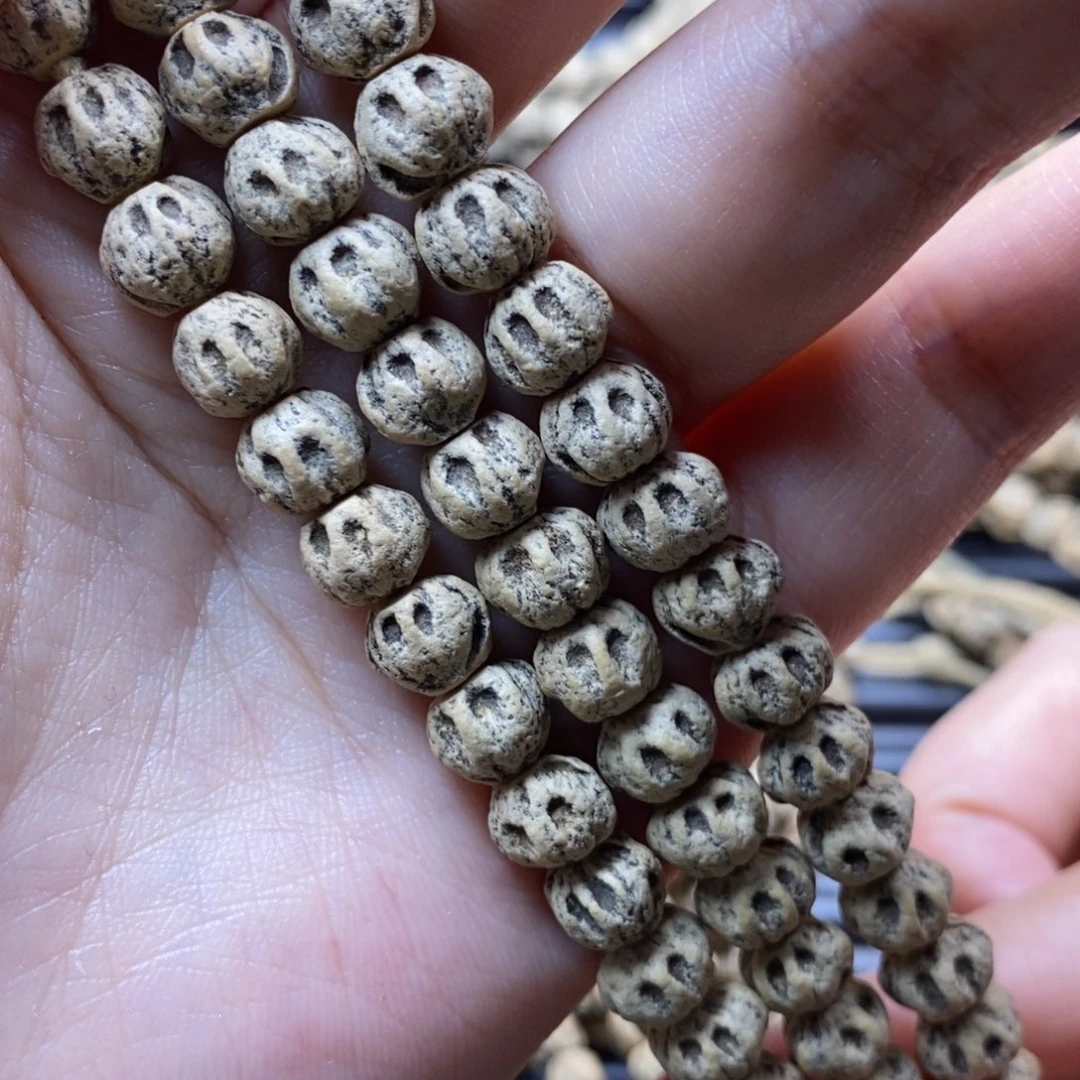 柏香籽/百香籽吊坠六*