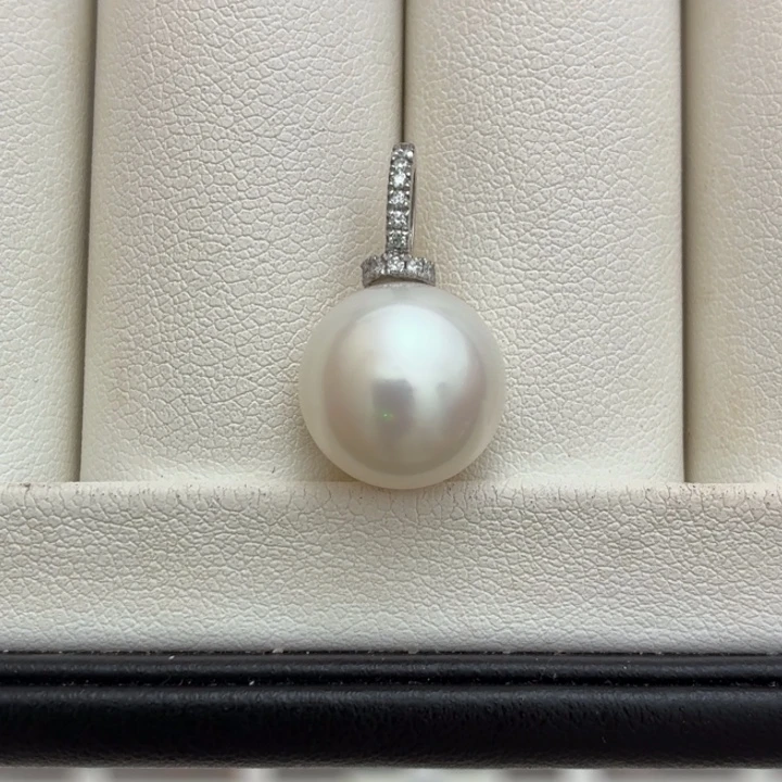 吊坠(赠链)18K金镶嵌海水珍珠