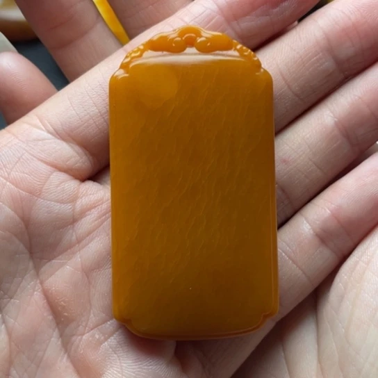 九***经和田玉未镶嵌颈饰