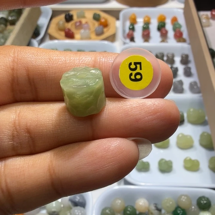 未镶嵌和田玉珠宝半成品