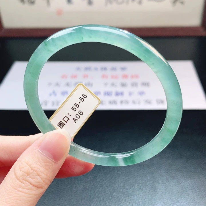 翡翠未镶嵌手镯翡翠手镯125