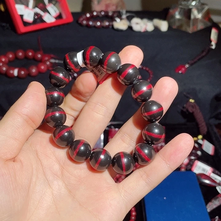 天然辰砂原石一线天