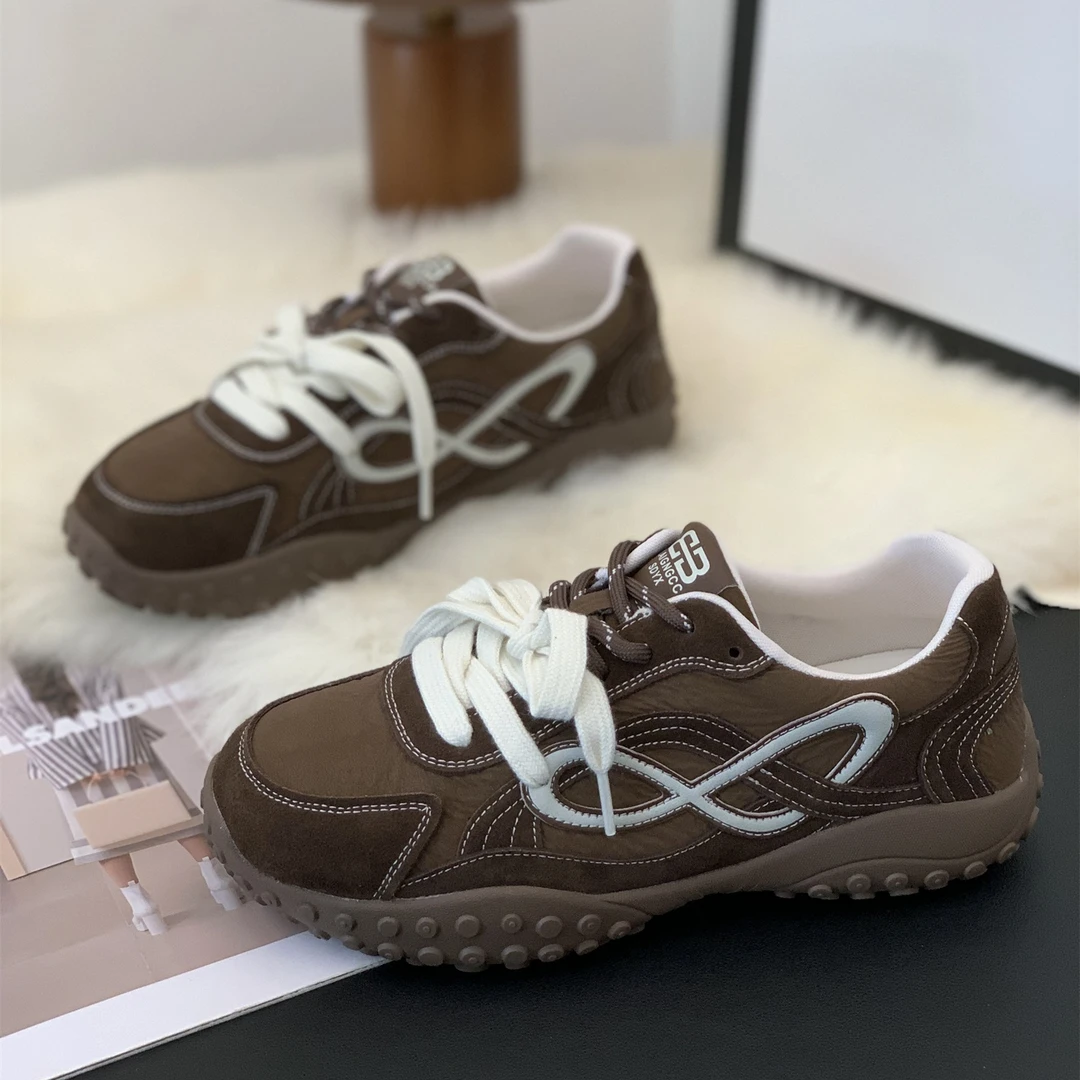 韩版平底舒适不累脚德训鞋女2025秋季时尚百搭小众双鞋带户外板鞋